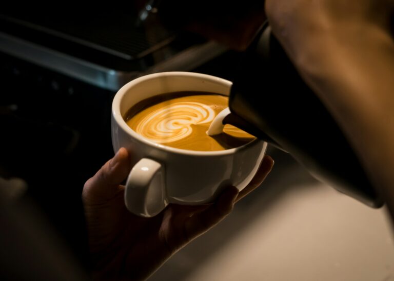 Beneficios del Café: Energía, Bienestar y Comunidad